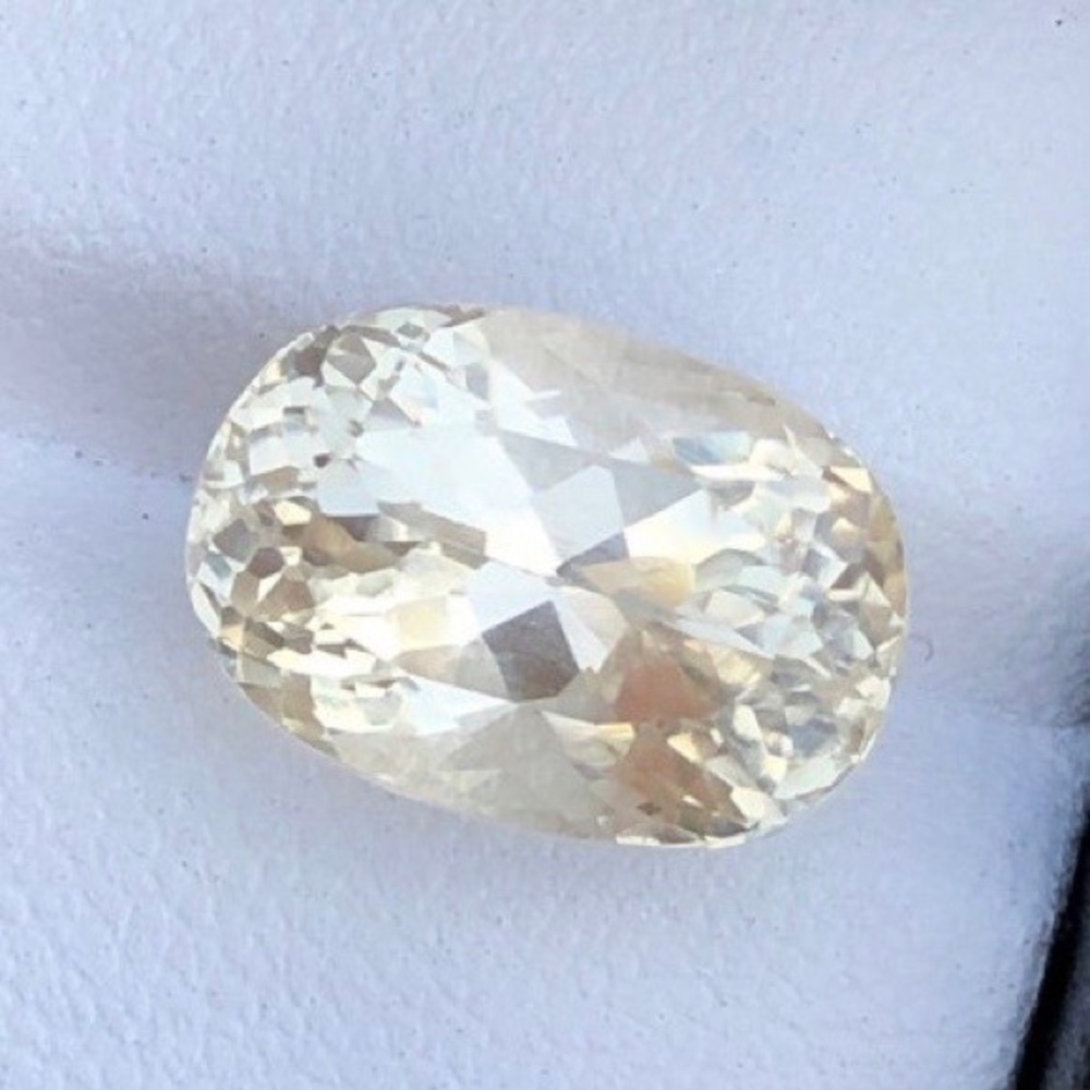 8.75 Ct Natural Kunzite Gemstone